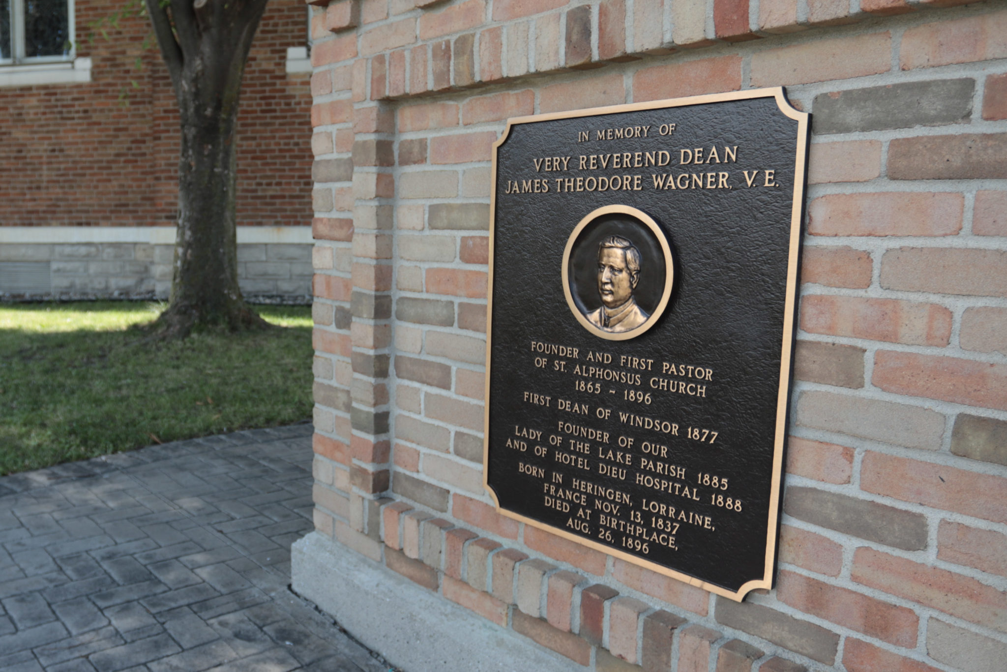 Parish History St. Alphonsus Catholic Parish Windsor, Ontario, Canada Part of the Windsor